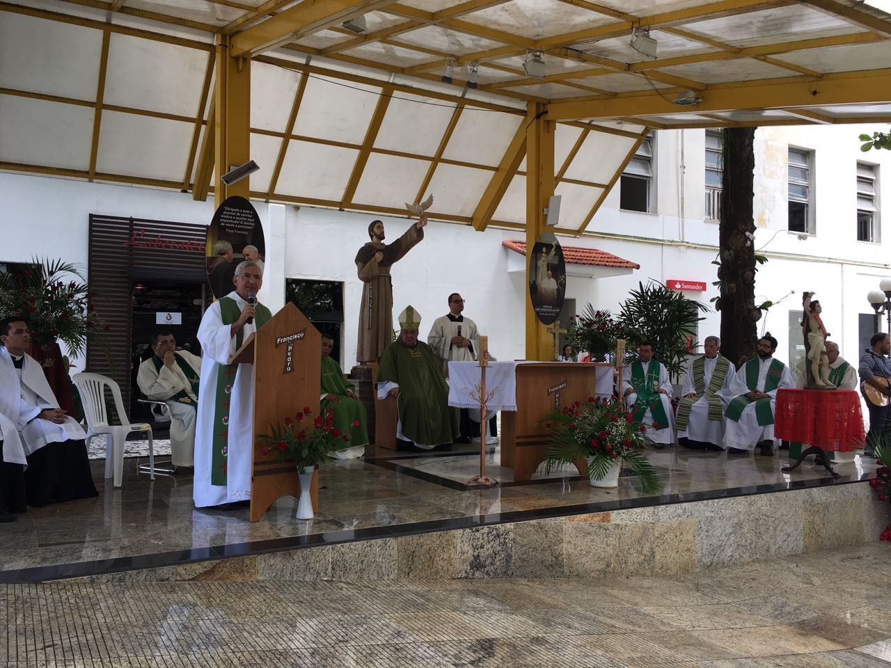 Emoção marca passagem da Trezena de São Sebastião no HSF