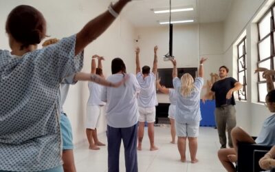 Oficina de teatro estimula pacientes psiquiátricos a expressarem sentimentos e emoções